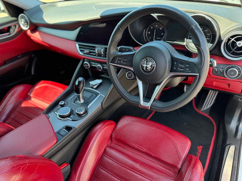 Alfa Romeo Giulia 2.2 TD Speciale Auto Euro 6 (s/s) 4dr 4dr Automatic 2026