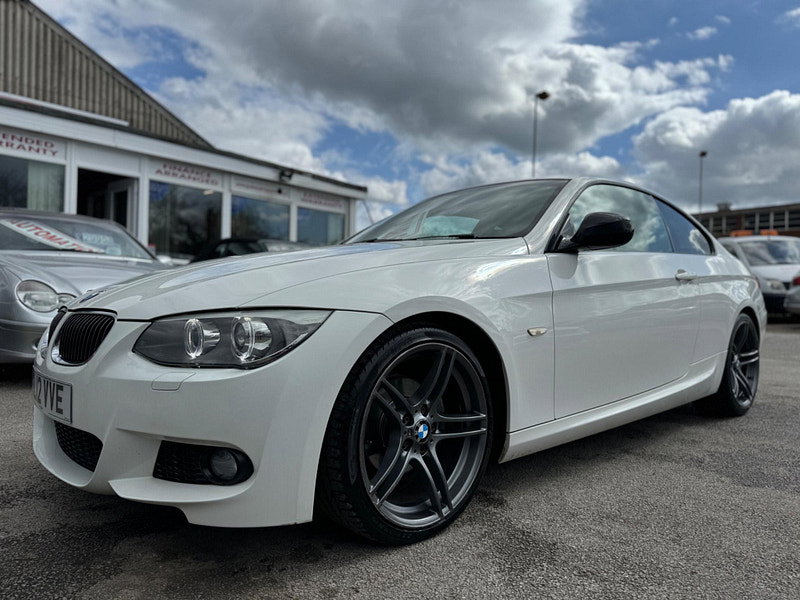 BMW 3 Series 2.0 318i Sport Plus Edition Euro 5 2dr 2dr Manual 2026