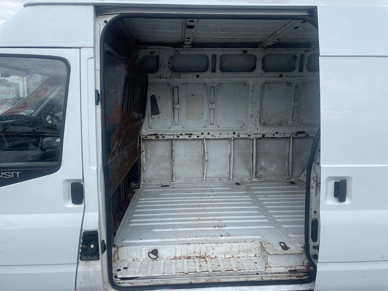 Ford Transit 2.4 TDCi 330 Duratorq RWD L2 H2 3dr 3dr Manual 2026