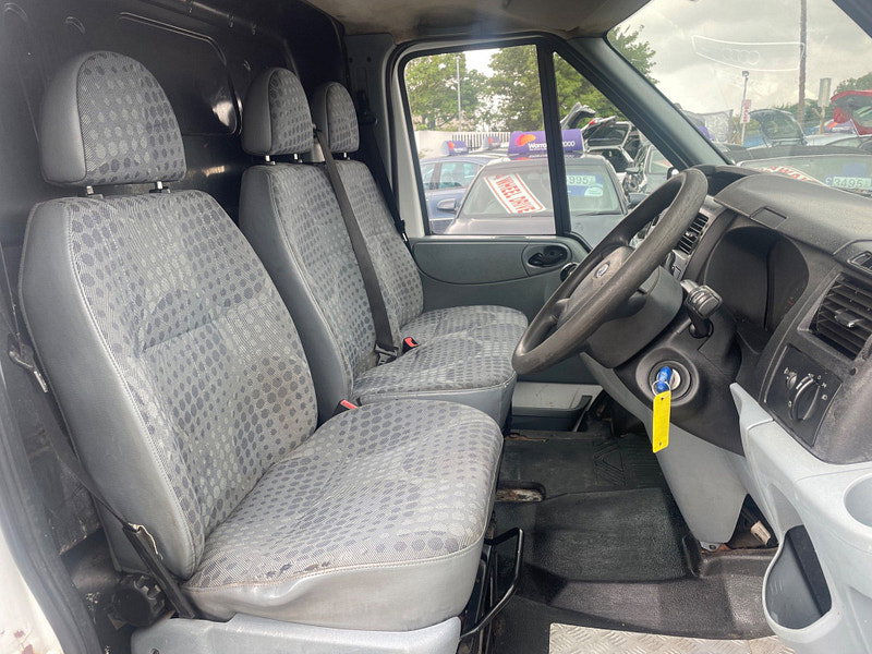 Ford Transit 2.4 TDCi 330 Duratorq RWD L2 H2 3dr 3dr Manual 2026
