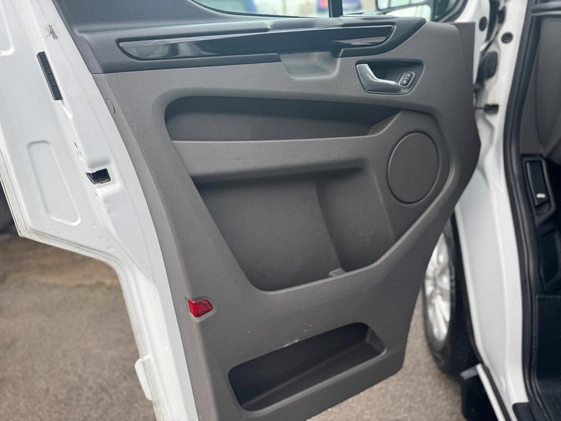 Ford Transit Custom 2.0 300 EcoBlue Limited L1 H1 Euro 6 (s/s) 5dr 5dr Manual 2026