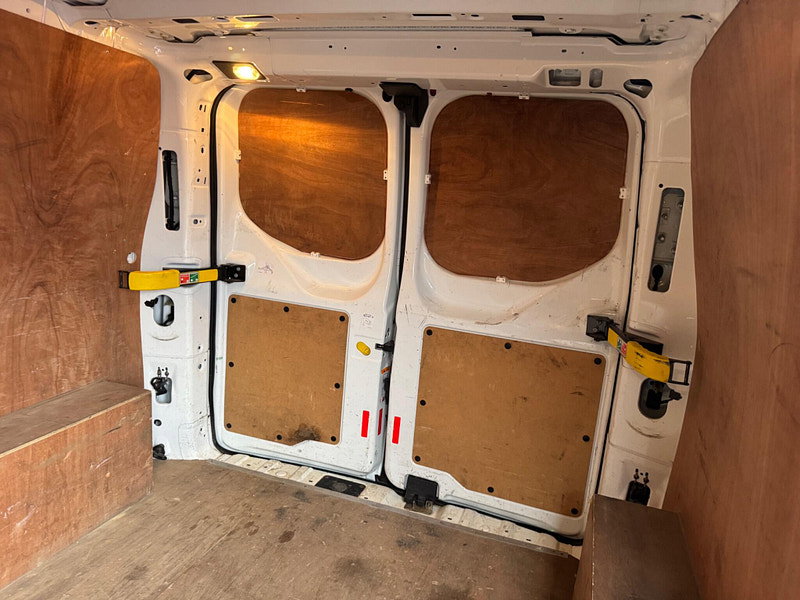 Ford Transit Custom 2.0 TDCi 290 L1 H1 5dr 5dr Manual 2026