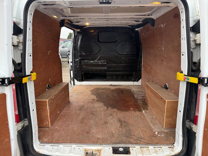 Ford Transit Custom 2.2 TDCi 270 ECOnetic L1 H1 5dr 5dr Manual 2026
