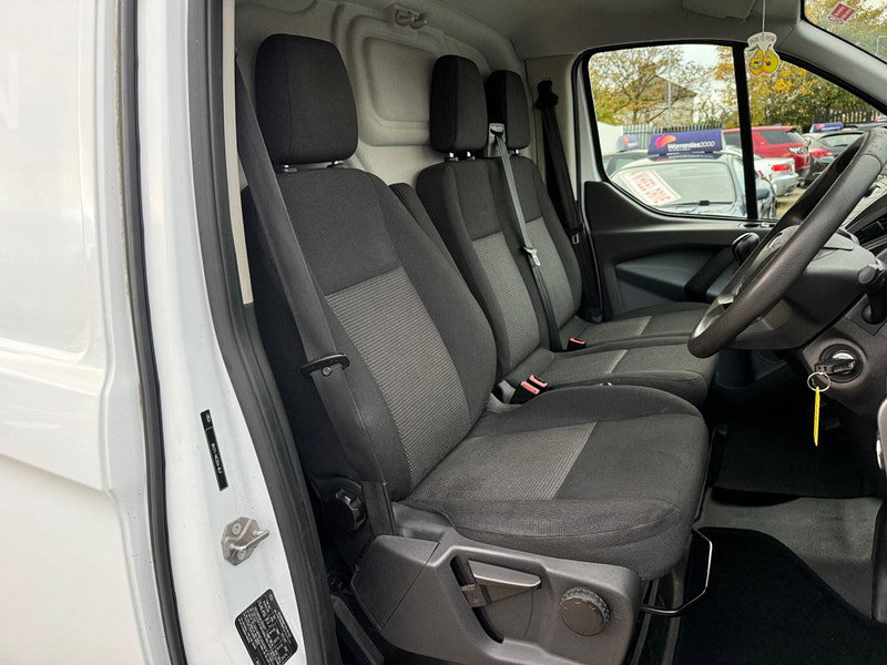 Ford Transit Custom 2.2 TDCi 270 ECOnetic L1 H1 5dr 5dr Manual 2026