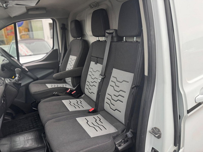 Ford Transit Custom 2.2 TDCi 270 Limited L1 H1 5dr 5dr Manual 2026