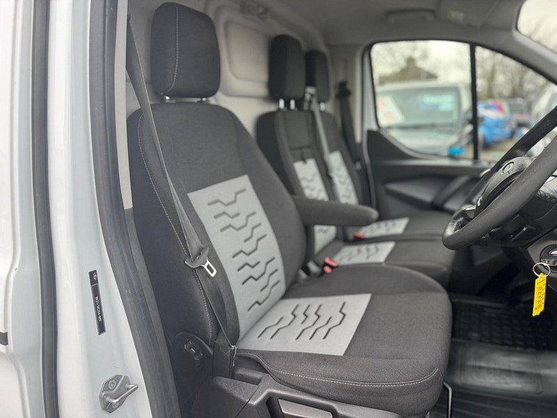Ford Transit Custom 2.2 TDCi 270 Limited L1 H1 5dr 5dr Manual 2026