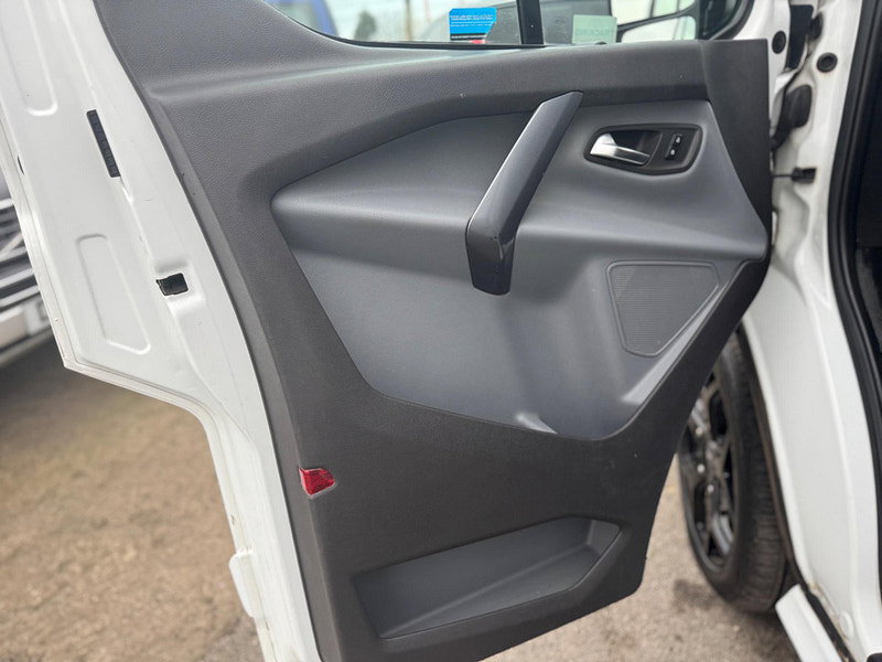 Ford Transit Custom 2.2 TDCi 270 Limited L1 H1 5dr 5dr Manual 2026