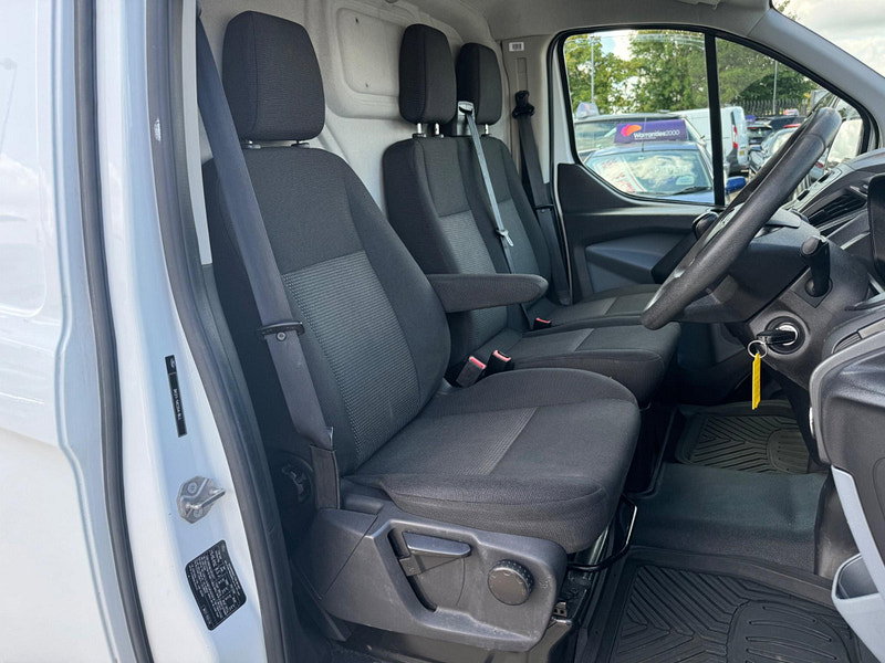 Ford Transit Custom 2.2 TDCi 290 L1 H1 5dr 5dr Manual 2026