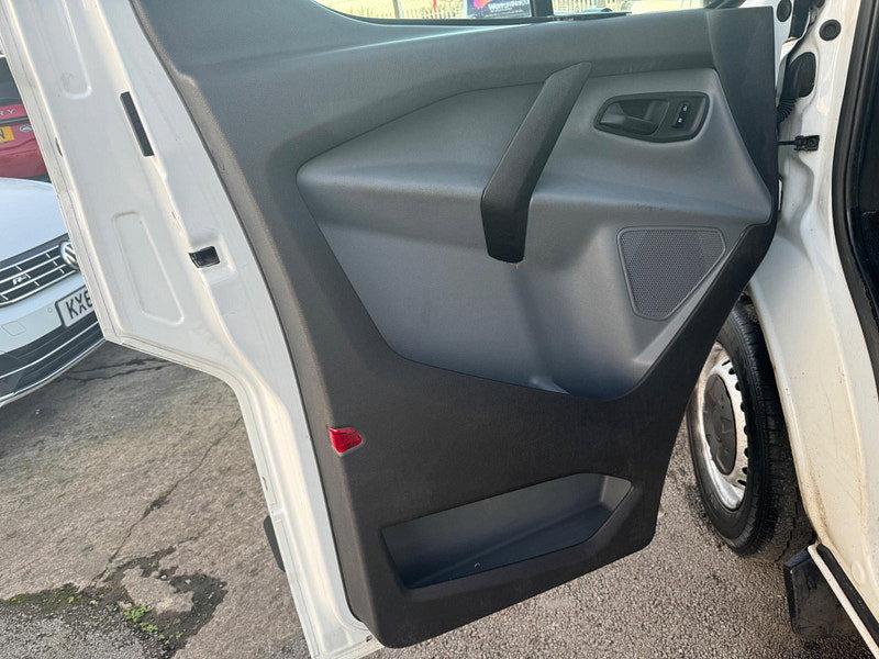 Ford Transit Custom 2.2 TDCi 290 L2 H1 5dr 5dr Manual 2026