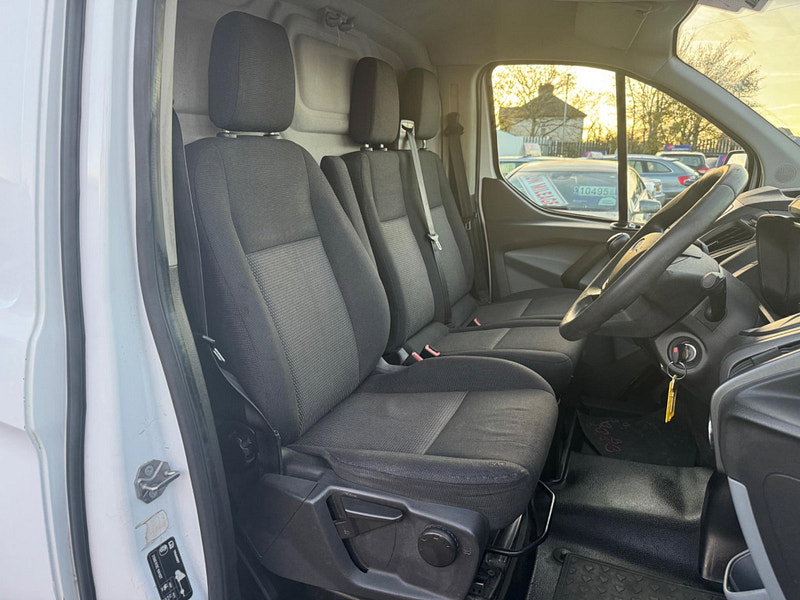 Ford Transit Custom 2.2 TDCi 290 L2 H1 5dr 5dr Manual 2026