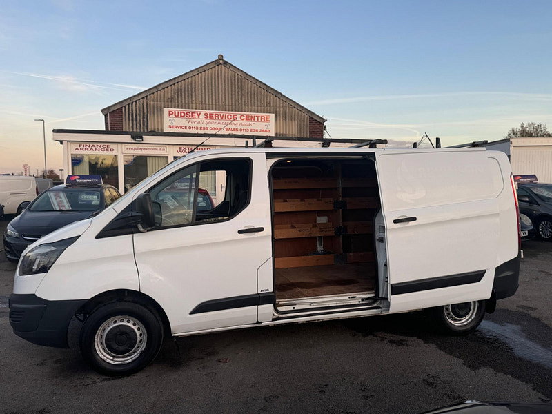 Ford Transit Custom 2.2 TDCi 290 L2 H1 5dr 5dr Manual 2026