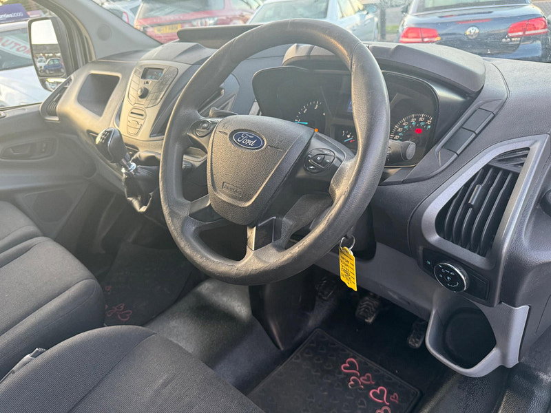 Ford Transit Custom 2.2 TDCi 290 L2 H1 5dr 5dr Manual 2026