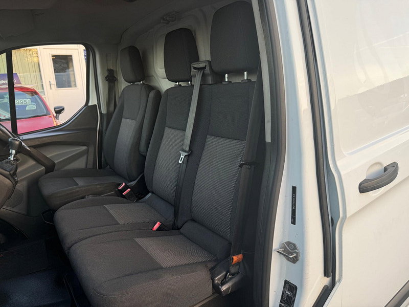 Ford Transit Custom 2.2 TDCi 290 L2 H1 5dr 5dr Manual 2026