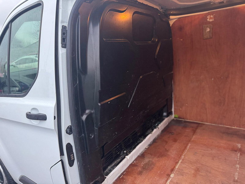 Ford Transit Custom 2.2 TDCi 290 L2 H1 5dr 5dr Manual 2026