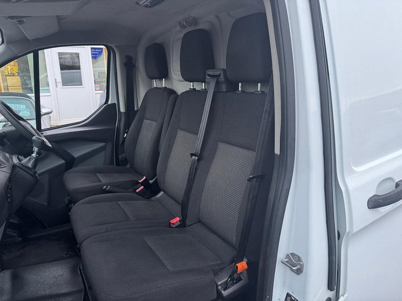 Ford Transit Custom 2.2 TDCi 290 L2 H1 5dr 5dr Manual 2026