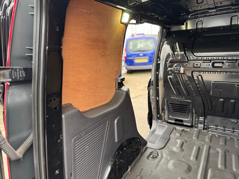 Ford Transit Connect 1.6 TDCi 200 Limited L1 H1 5dr 5dr Manual 2026