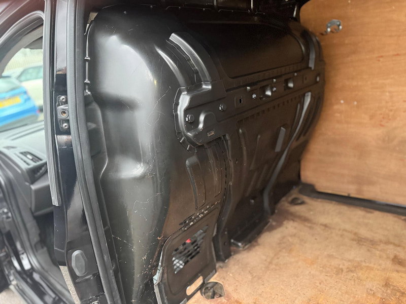 Ford Transit Connect 1.6 TDCi 240 Limited L2 H1 5dr 5dr Manual 2026