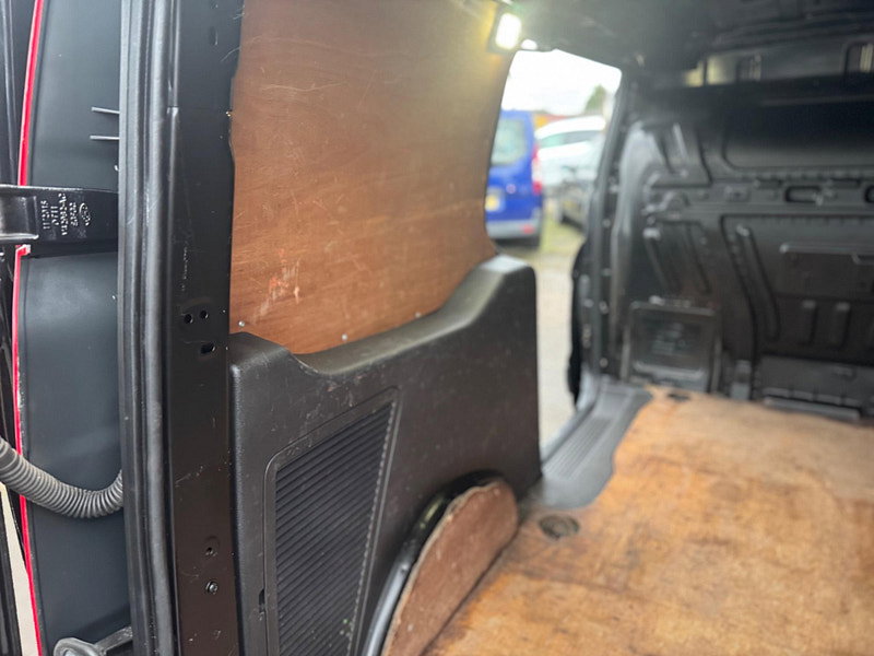 Ford Transit Connect 1.6 TDCi 240 Limited L2 H1 5dr 5dr Manual 2026
