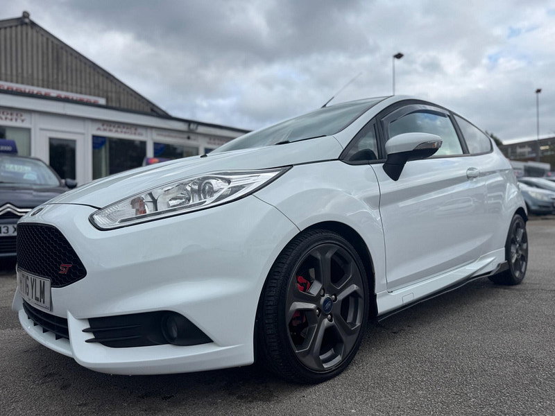 Ford Fiesta 1.6T EcoBoost ST-3 Euro 6 3dr 3dr Manual 2026