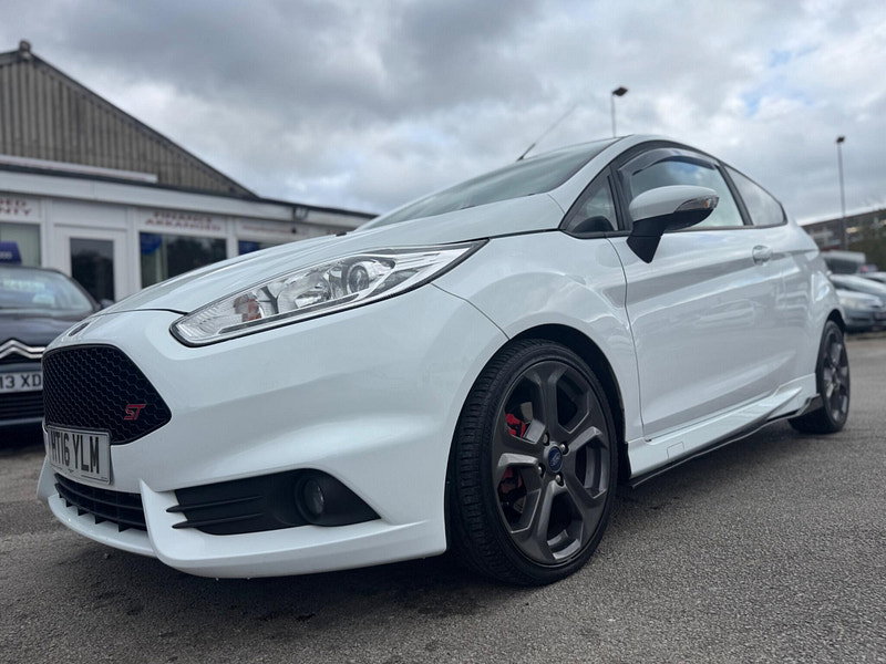 Ford Fiesta 1.6T EcoBoost ST-3 Euro 6 3dr 3dr Manual 2026