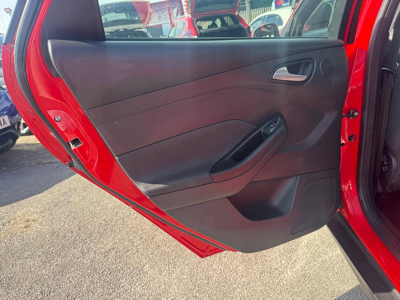 Ford Focus 1.0T EcoBoost Titanium Euro 5 (s/s) 5dr 5dr Manual 2026