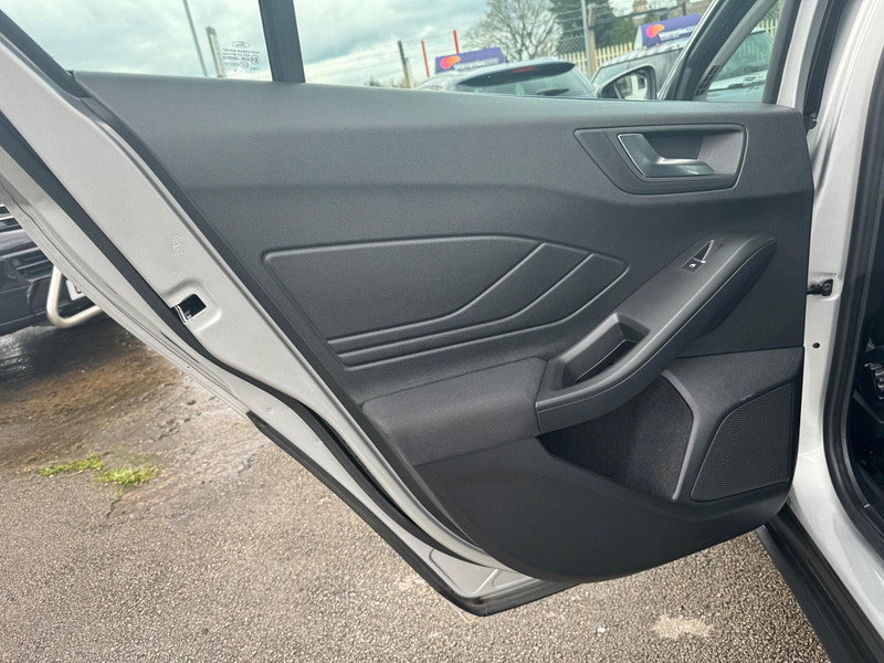Ford Focus 1.5 EcoBlue Zetec Euro 6 (s/s) 5dr 5dr Manual 2026