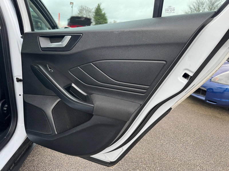 Ford Focus 1.5 EcoBlue Zetec Euro 6 (s/s) 5dr 5dr Manual 2026