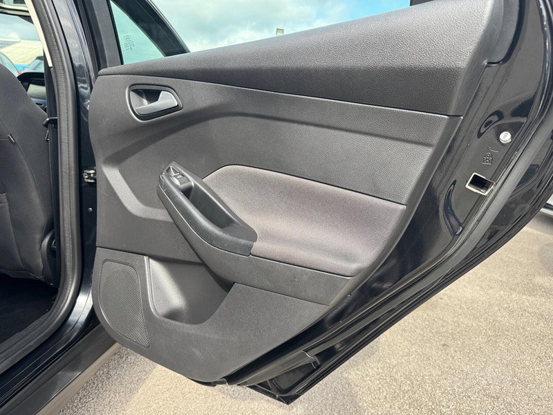 Ford Focus 1.6 TDCi Titanium Euro 5 (s/s) 5dr 5dr Manual 2026