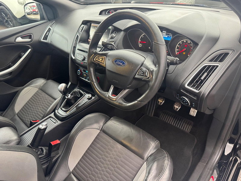 Ford Focus 2.0 TDCi ST-2 Euro 6 (s/s) 5dr 5dr Manual 2026