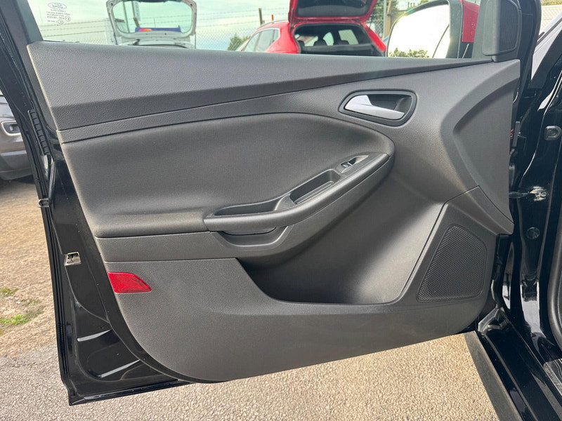 Ford Focus 2.0 TDCi Zetec S Black Edition Euro 6 (s/s) 5dr 5dr Manual 2026