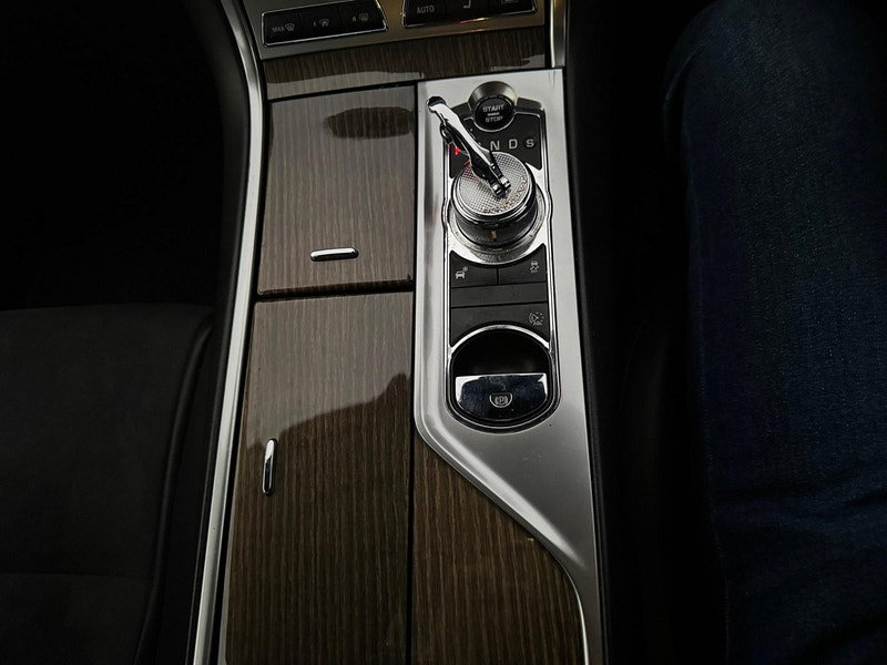 Jaguar XF 2.2d R-Sport Auto Euro 5 (s/s) 4dr 4dr Automatic 2026