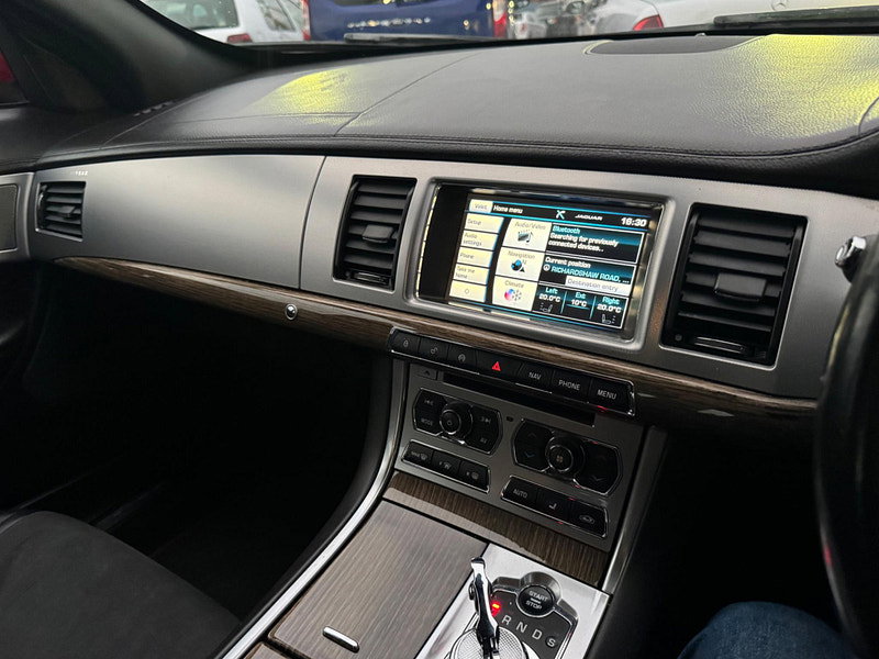 Jaguar XF 2.2d R-Sport Auto Euro 5 (s/s) 4dr 4dr Automatic 2026