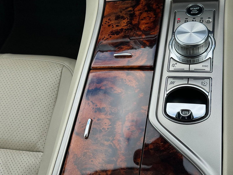 Jaguar XF 3.0d V6 Premium Luxury Auto Euro 5 4dr 4dr Automatic 2026