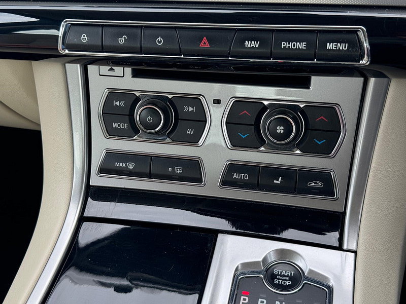 Jaguar XF 3.0d S V6 Premium Luxury Auto Euro 5 4dr 4dr Automatic 2026