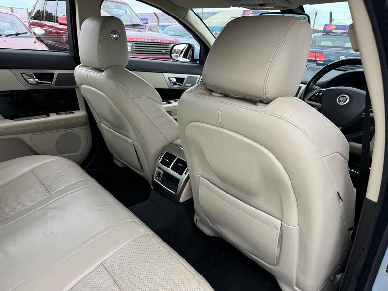 Jaguar XF 3.0d S V6 Premium Luxury Auto Euro 5 4dr 4dr Automatic 2026