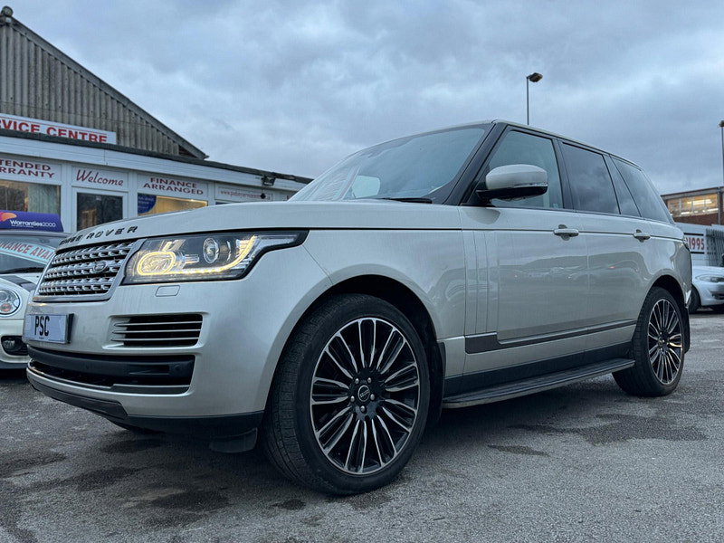 Land Rover Range Rover 4.4 SD V8 Vogue Auto 4WD Euro 5 5dr 5dr Automatic 2026