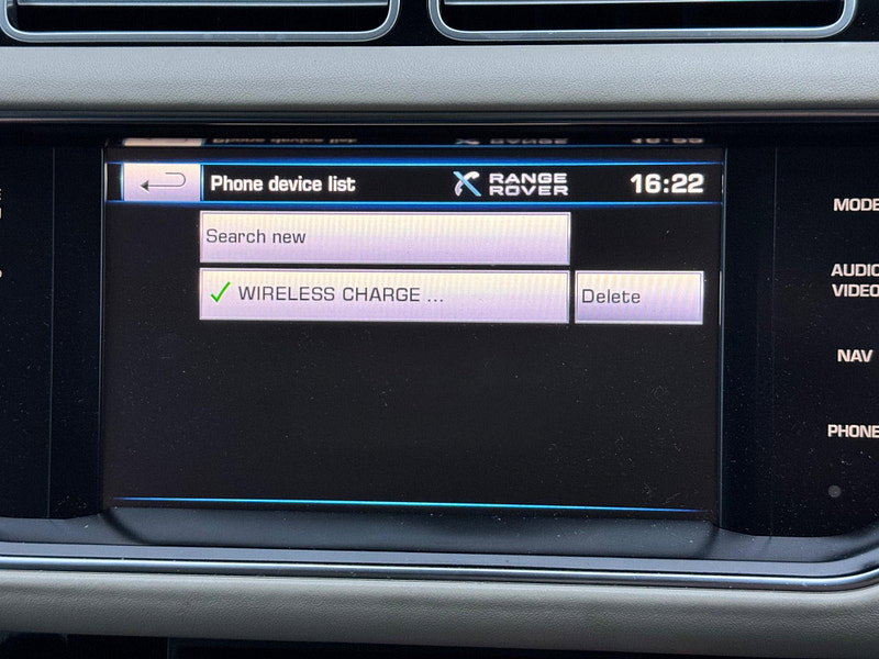 Land Rover Range Rover 4.4 SD V8 Vogue Auto 4WD Euro 5 5dr 5dr Automatic 2026