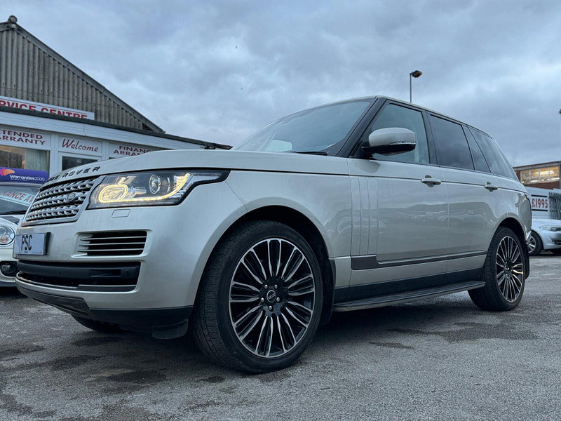 Land Rover Range Rover 4.4 SD V8 Vogue Auto 4WD Euro 5 5dr 5dr Automatic 2026