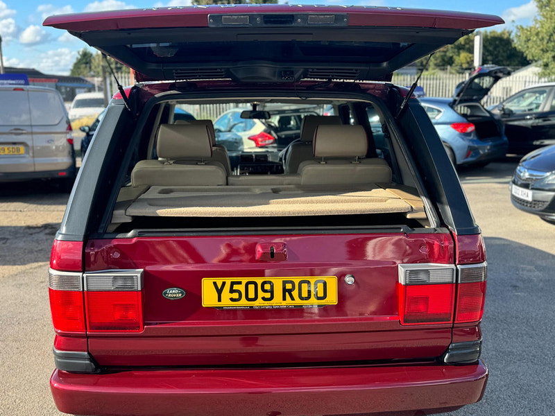 Land Rover Range Rover 2.5 TD Bordeaux 5dr 5dr Automatic 2026