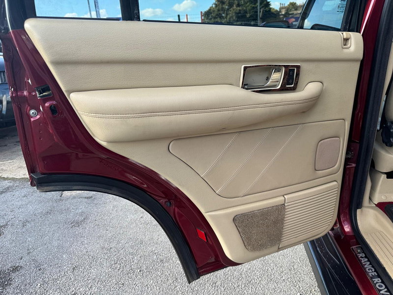 Land Rover Range Rover 2.5 TD Bordeaux 5dr 5dr Automatic 2026