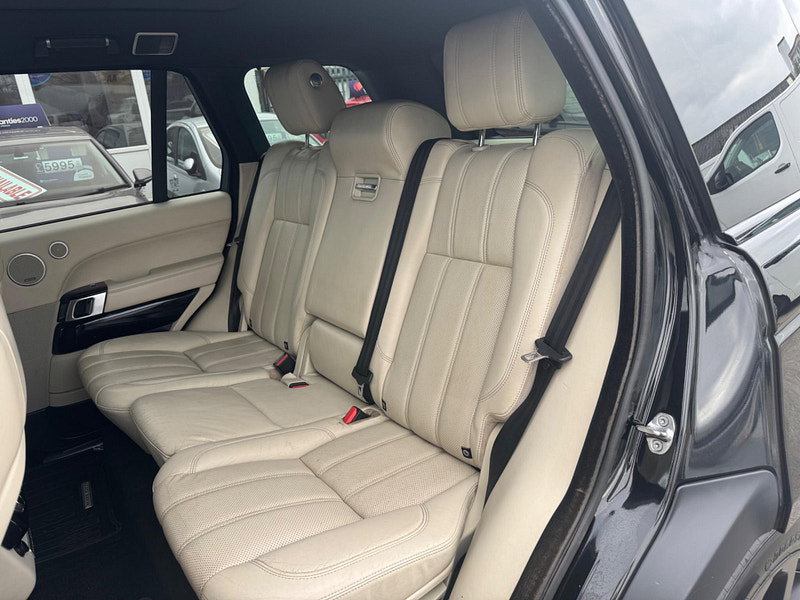Land Rover Range Rover 3.0 TD V6 Vogue Auto 4WD Euro 5 (s/s) 5dr 5dr Automatic 2026
