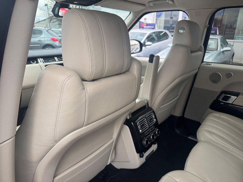Land Rover Range Rover 3.0 TD V6 Vogue Auto 4WD Euro 5 (s/s) 5dr 5dr Automatic 2026
