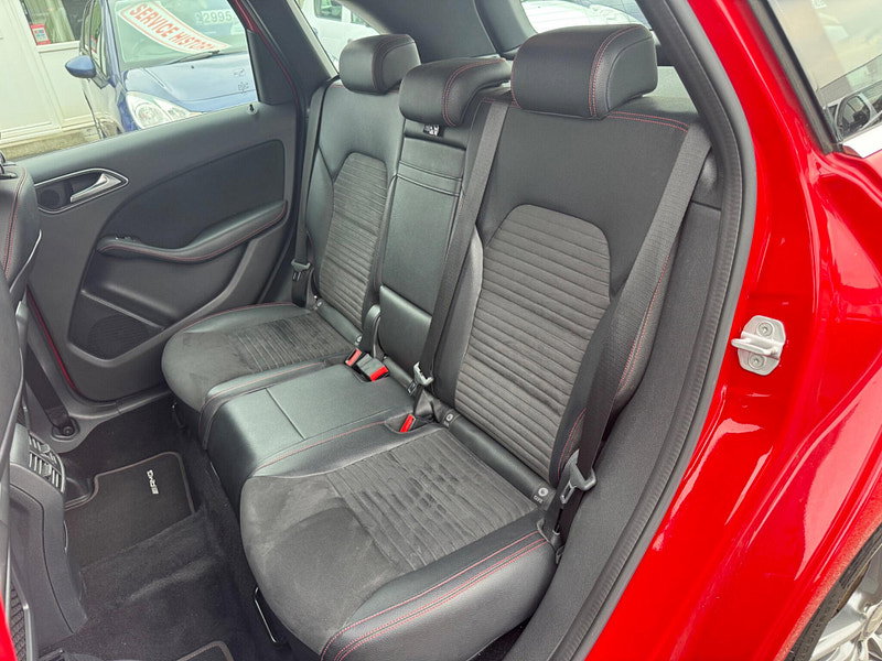 Mercedes-Benz B Class 1.6 B180 AMG Line (Premium) MPV 5dr Petrol Manual Euro 6 (s/s) (122 ps) 5dr Manual 2026