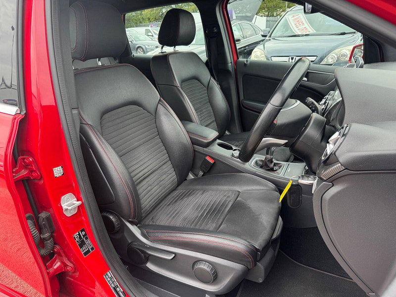 Mercedes-Benz B Class 1.6 B180 AMG Line (Premium) MPV 5dr Petrol Manual Euro 6 (s/s) (122 ps) 5dr Manual 2026