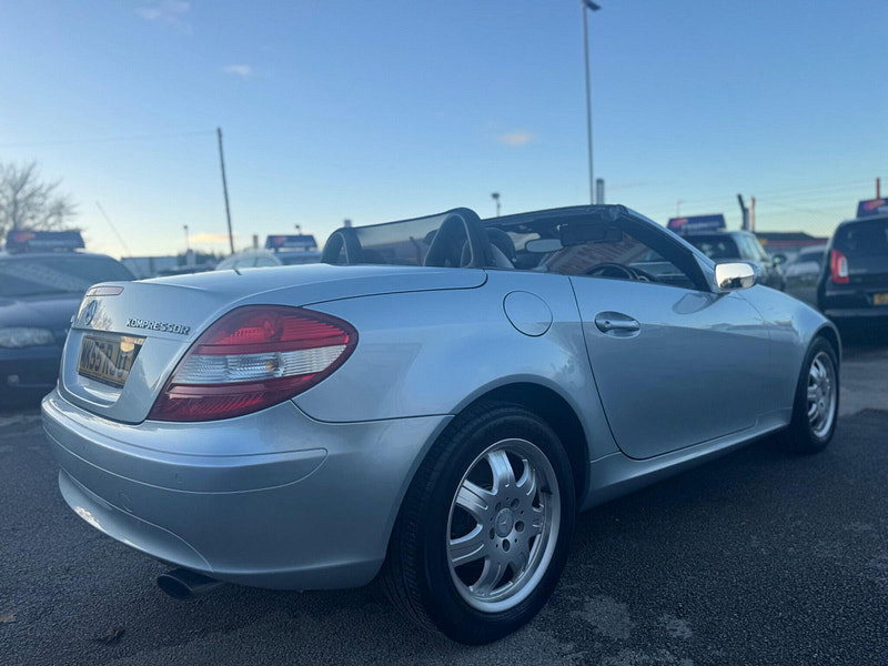 Mercedes-Benz SLK 1.8 SLK200 Kompressor Convertible 2dr Petrol Automatic (211 g/km, 163 bhp) 2dr Automatic 2026
