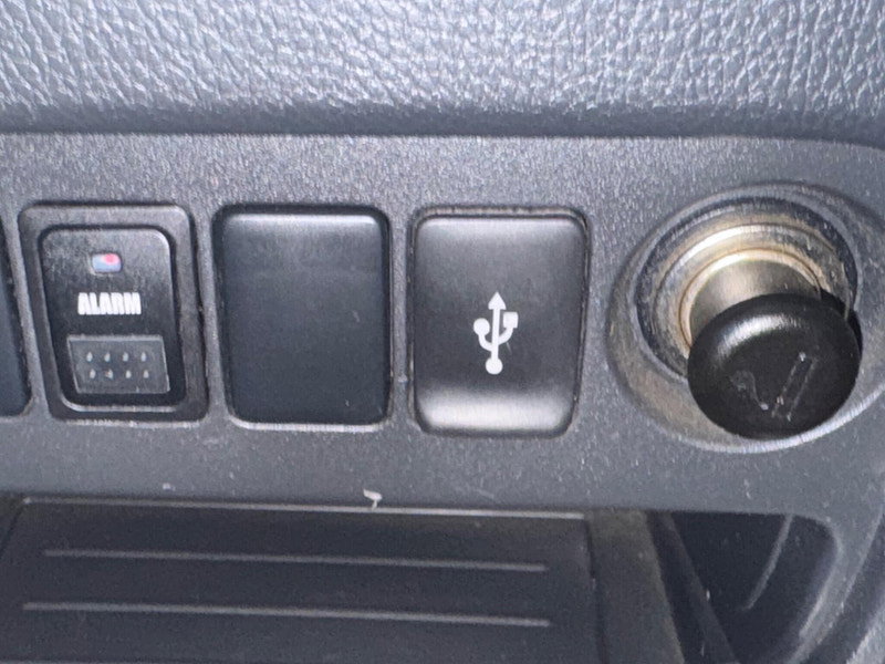 Mitsubishi L200 2.4 DI-D DC Barbarian 4WD Euro 6 4dr 4dr Manual 2026