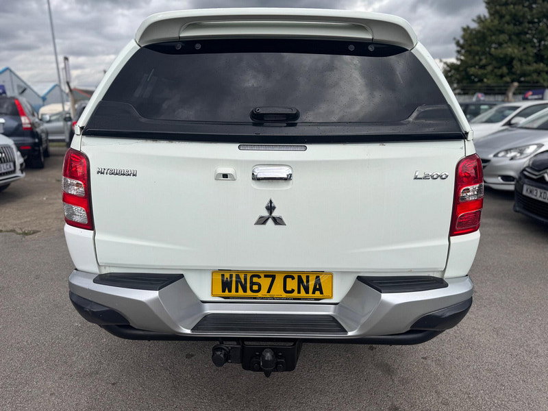 Mitsubishi L200 2.4 DI-D DC Warrior 4WD Euro 6 4dr 4dr Manual 2026