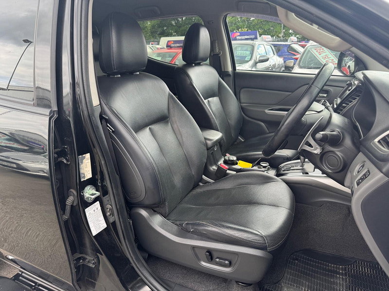 Mitsubishi L200 2.4 DI-D DC Warrior Auto 4WD Euro 5 4dr 4dr Automatic 2026