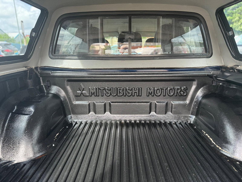 Mitsubishi L200 2.5 DI-D Barbarian 4WD Euro 4 4dr (LB) 4dr Manual 2026