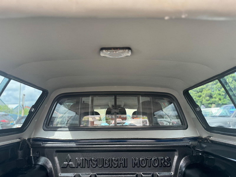 Mitsubishi L200 2.5 DI-D Barbarian 4WD Euro 4 4dr (LB) 4dr Manual 2026